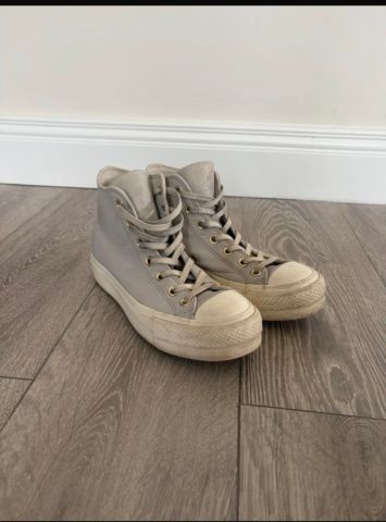 Converse Chuck Taylors